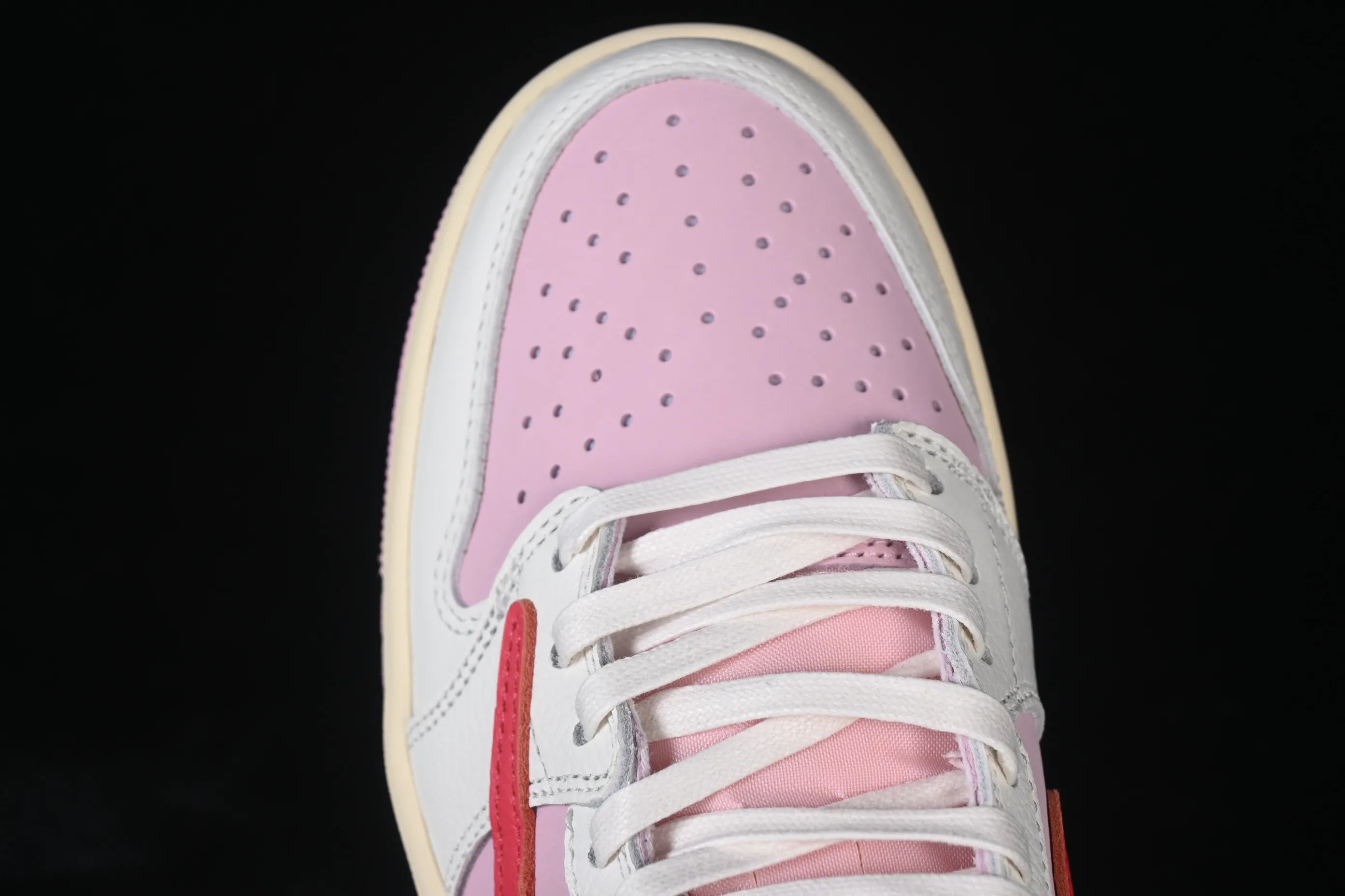All categories Air Jordan Jordan series basketball shoes Air Jordan 1 Low OG version Travis Scott x Air Jordan 1 Low OG AJ1 Joe 1 undercut low IQ7604-101